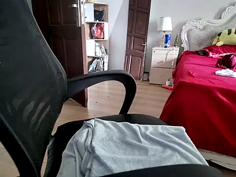 Makemypussysquirt-tsunami webcam