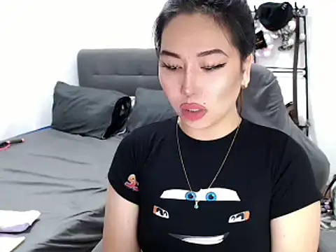 urqueendominant webcam