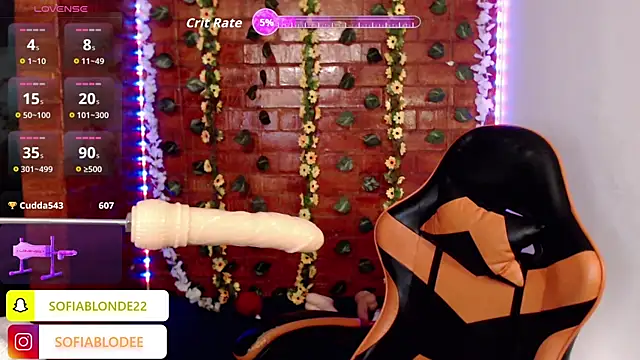 sofiacurvy_45 webcam