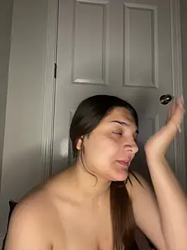 treasurebabii webcam