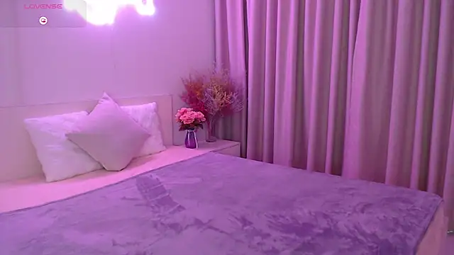 SofiSlowBurn webcam
