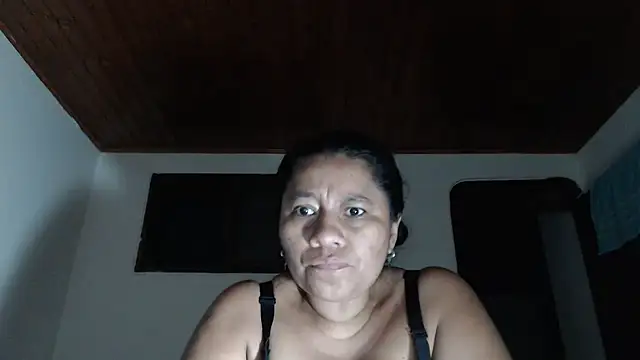 adrixxx38 webcam