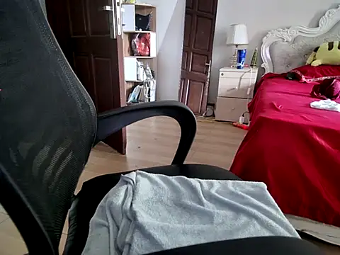 Makemypussysquirt-tsunami webcam