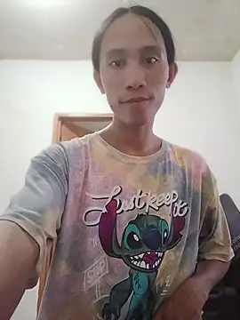 PeachyLuxe webcam