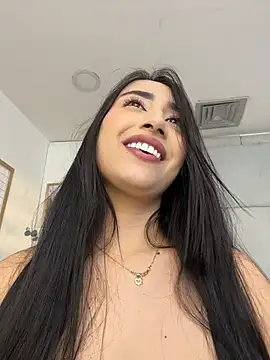 IvonneOwen webcam