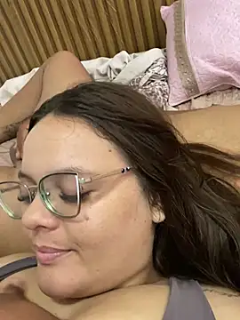 Laryssinha_69 webcam