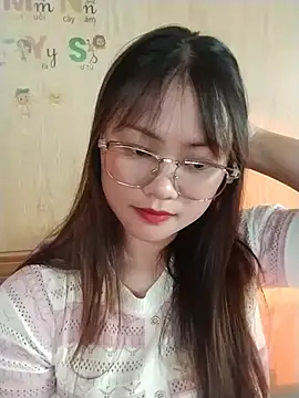 sisi-9999 - SiSi-9999's free webcam - UK Sex Cams