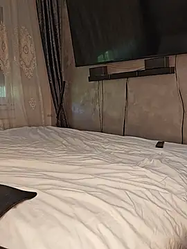 AvaSquirtMilf webcam