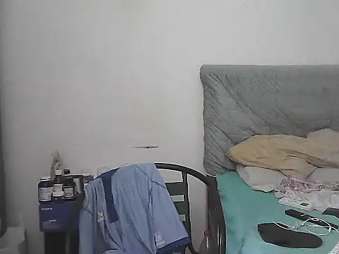 alphalatinobearx webcam