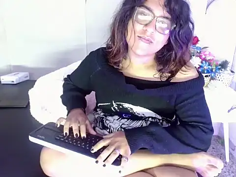 jessie_dark30 webcam