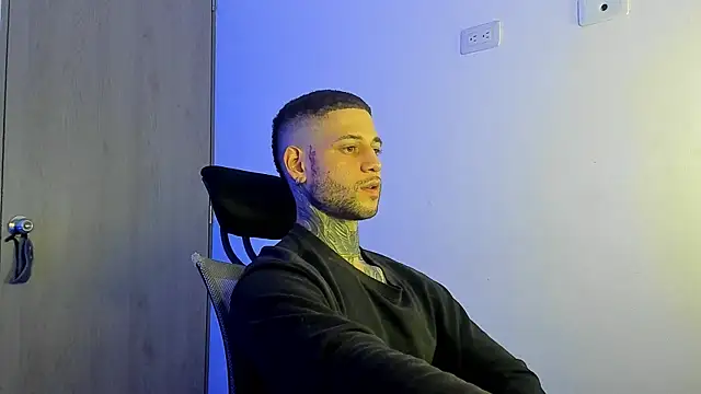 _jamesleandros1 webcam
