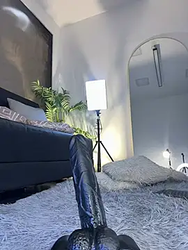 isa__blanc (F young) - squirt in your cock