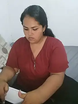 MiaBloom0 webcam