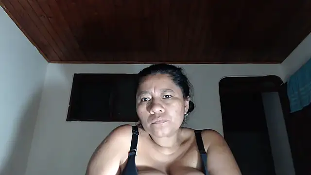 adrixxx38 webcam