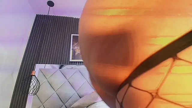 sara_chanel_ - Sara_Chanel_'s free webcam - UK Sex Cams