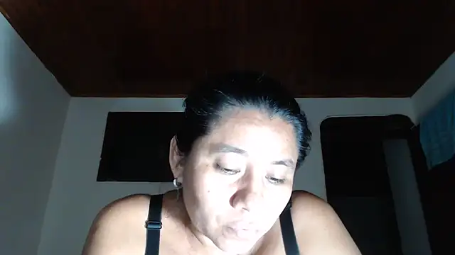 adrixxx38 webcam