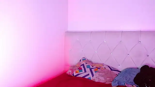 Angel_foxc13 webcam