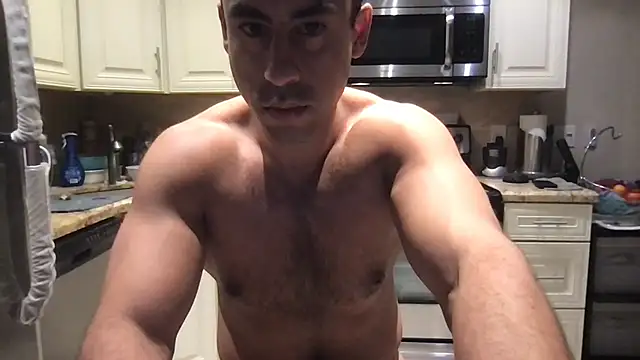 BigGuyMuscle live cam on StripChat