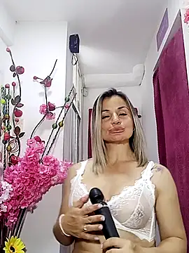 sweetfantasyy69 webcam