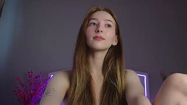 MichaelaDelly webcam