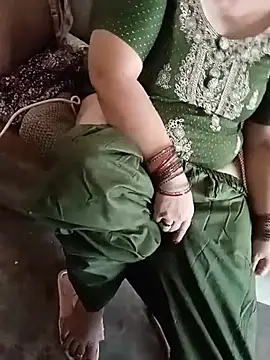 Simran_008 webcam