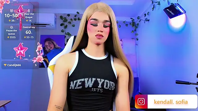 Sophiaa_doll_ webcam