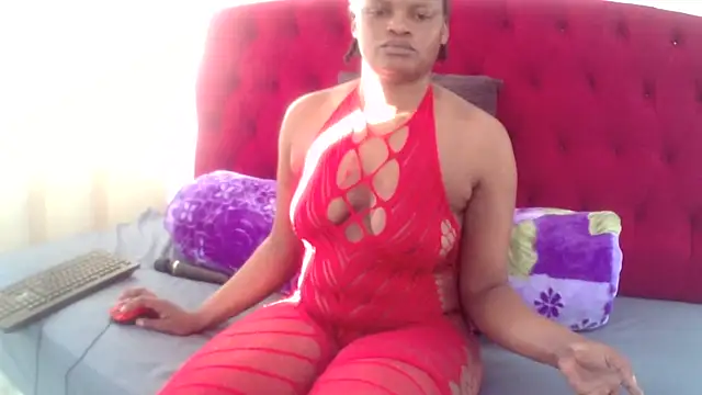 AfricanCurves22 webcam