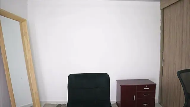 Steph_F webcam