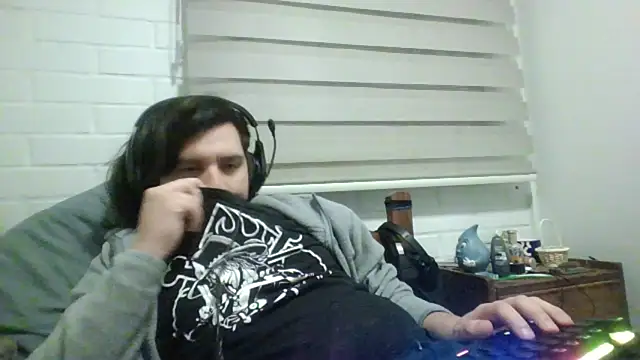 hung_weeb webcam