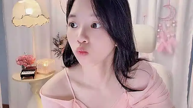 Yanys521 live cam on StripChat