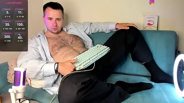 Alexey_Hairy webcam