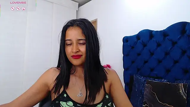 Lili666_ webcam