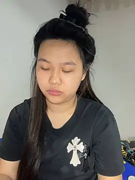 Almira6868 webcam