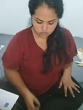 MiaBloom0 webcam