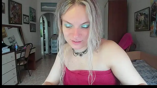 milliKira006 webcam