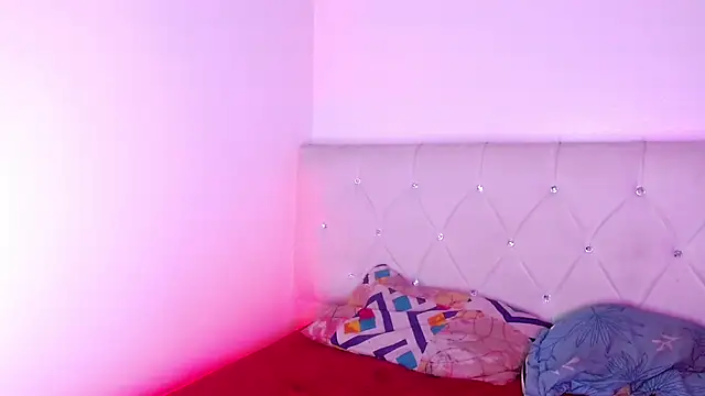 Angel_foxc13 webcam