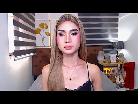 JuicyCockThea webcam