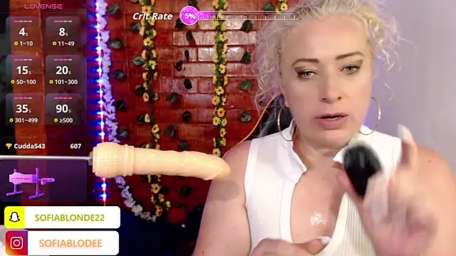 sofiacurvy_45 webcam