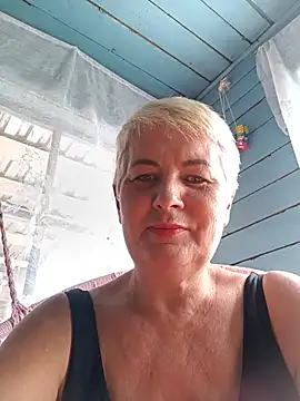 NicoleOlla webcam