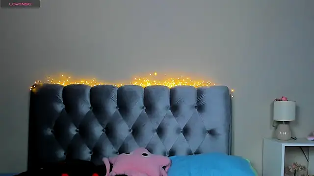 Blondy_Fina webcam