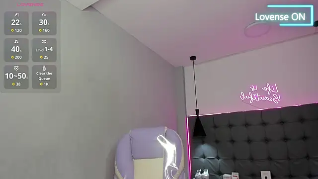 scarletcherry18 webcam
