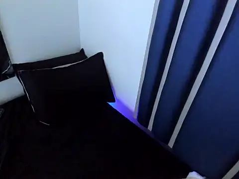 Damiam_23 webcam