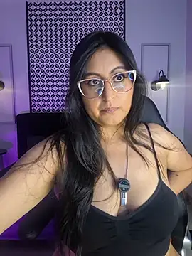 Amber_gold_ webcam