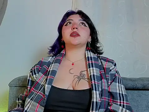Blueberry_gothic webcam
