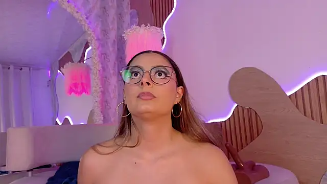 madisonjones- webcam