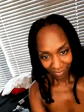 chocolatehotwife webcam