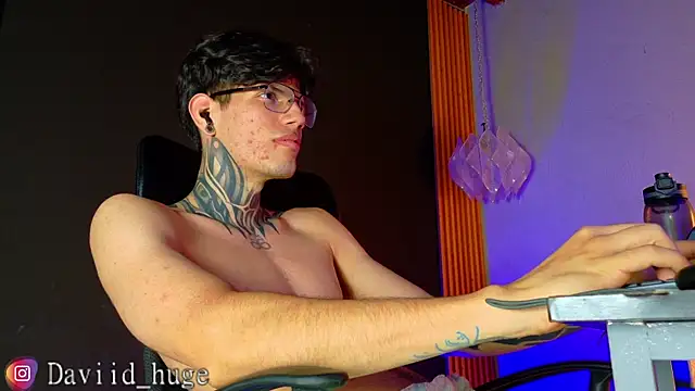 david_huge webcam