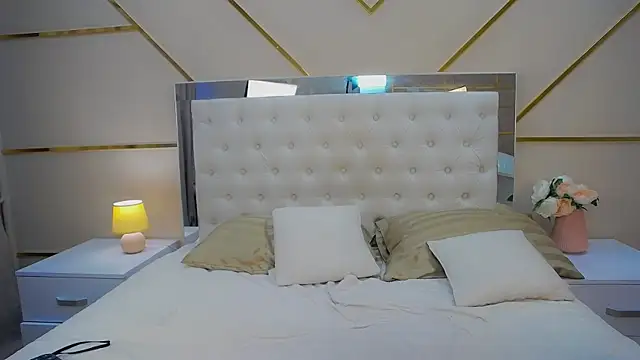BeatriceAddams webcam