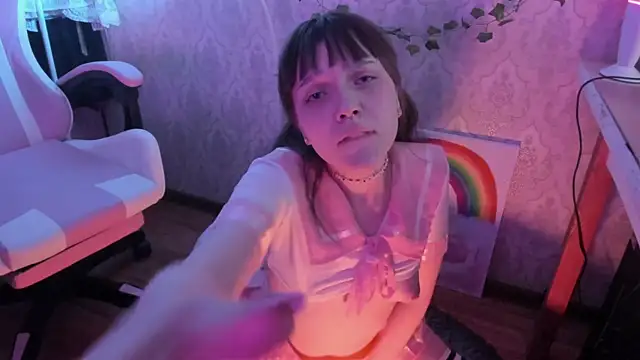 RileyNymph webcam