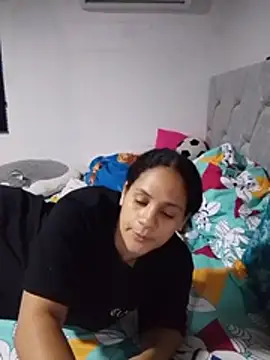 cieloo_777 webcam